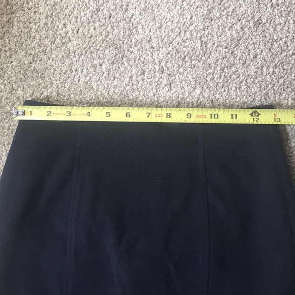Navy mini skirt 26 inch waist - Picture 4 of 8